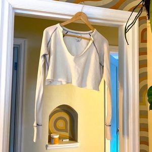 Long sleeve crop top